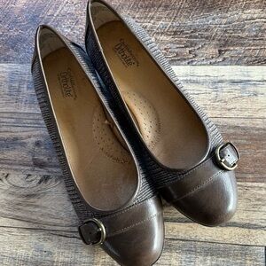 Croft & Barrow Ballet Flats brown plaid with buckle Ortholite EUC sz 8.5